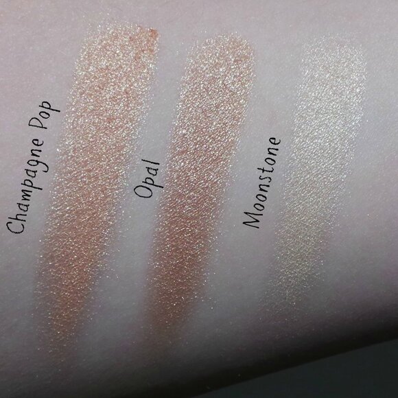 Becca Cosmetics: Glow On The Glow Kit - Moonstone - Picture 15 of 15